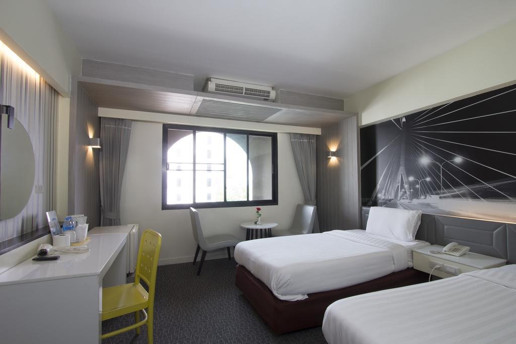 Hotel Papa Bangkok Siriraj Eksteriør bilde